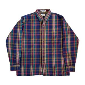 ARROW Sport Men’s long sleeve button-up plaid shirt.